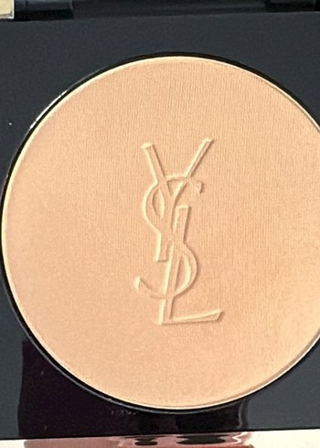 Yves Saint Laurent pudra - Görsel 3