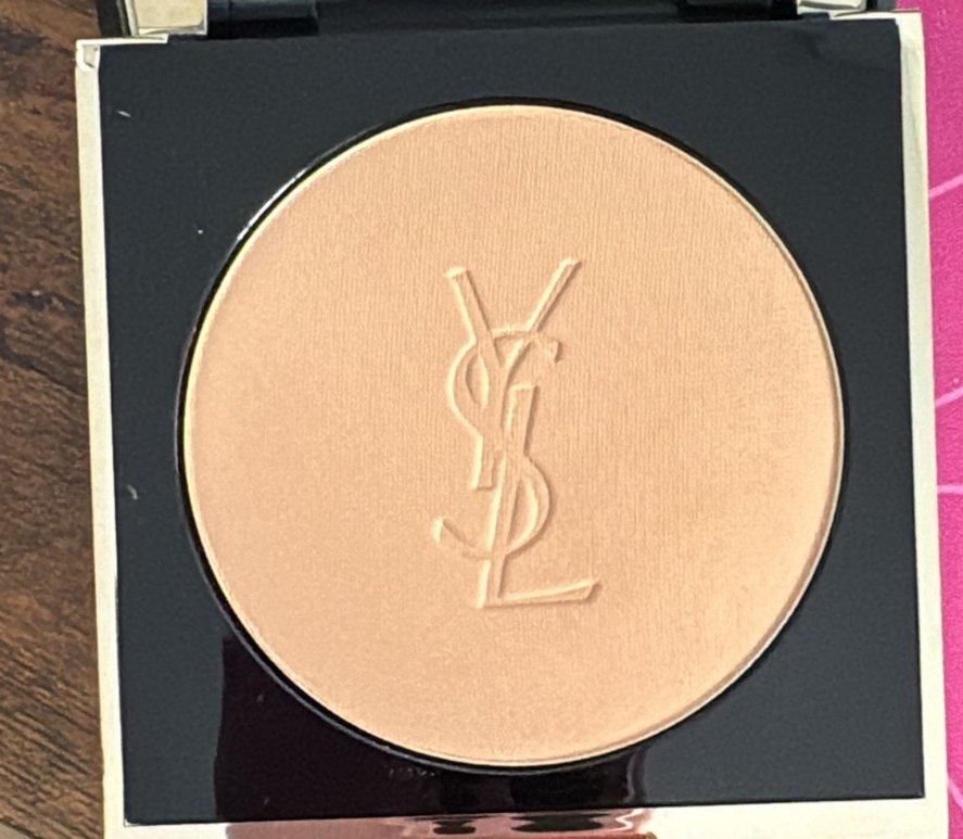 Yves Saint Laurent pudra - Görsel 3
