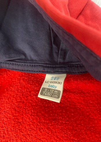 Kapüşonlu Kırmızı Erkek Çocuk Mont - Görsel 2