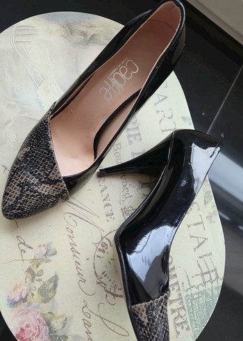 Yılan Desenli Bej Kadın Stiletto - Görsel 3