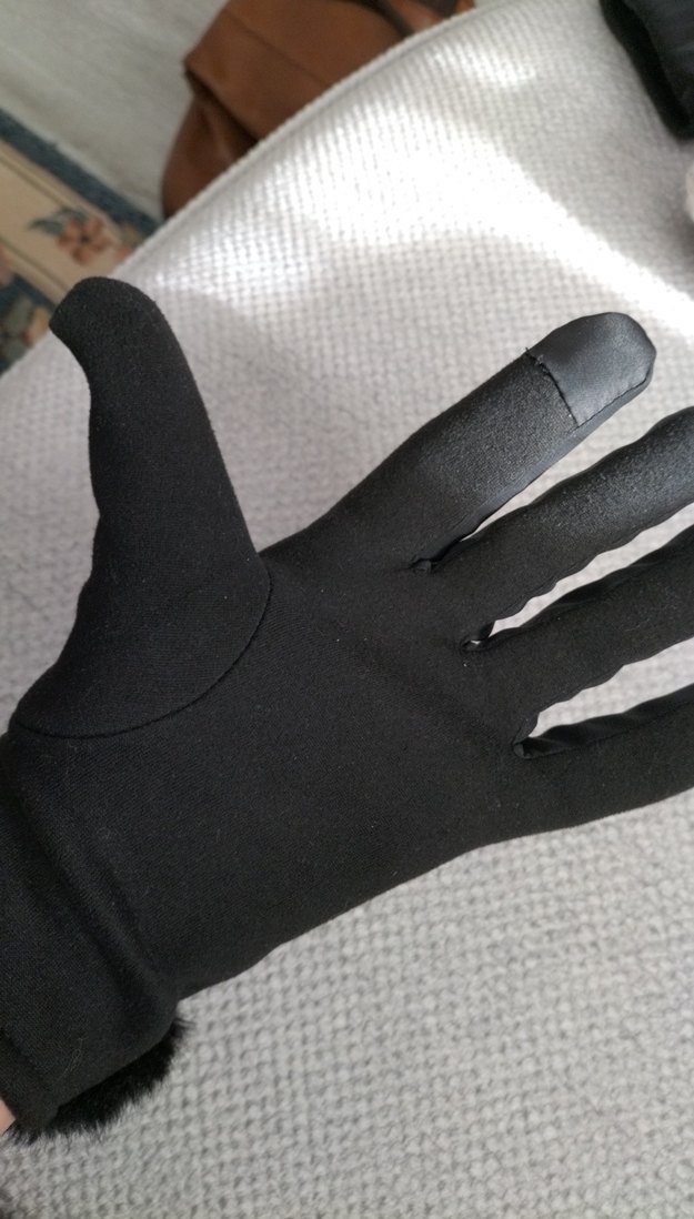 Siyah Kürklü Kadın Eldiveni - Görsel 2