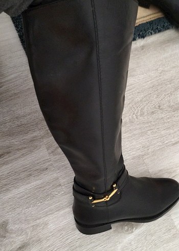 Siyah Deri ici astarlıTokalı uzun Çizme genisletme lastikli - Görsel 2