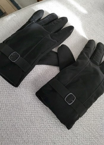 Siyah Tokalı Kadın Eldiveni - Görsel 3