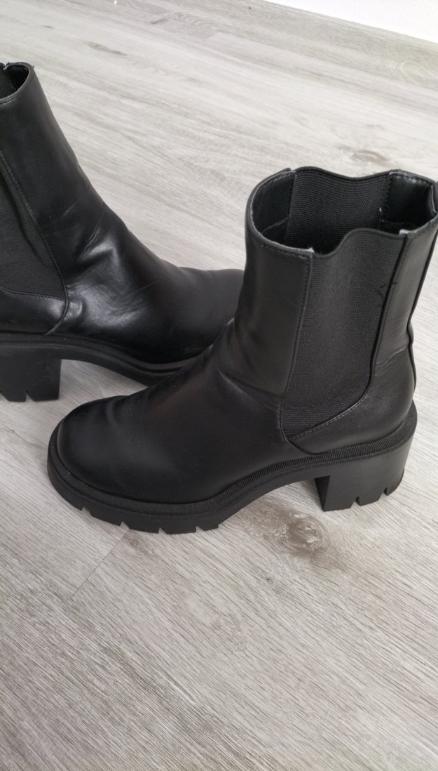 Kadın Siyah Deri Blok Topuklu Bot - Görsel 3