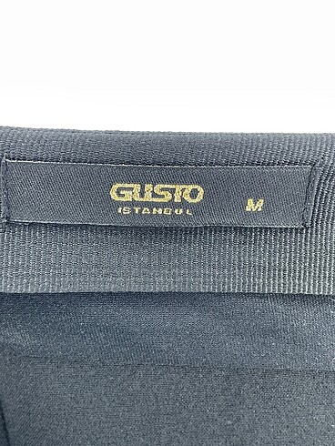 m Beden siyah Renk Gusto Düz Kesim %70 İndirimli.