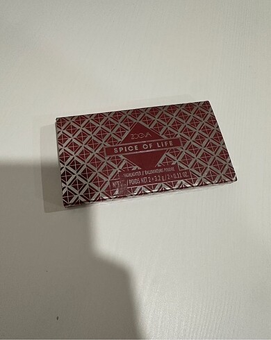 Diğer Zoeva Highlighter ve Allık