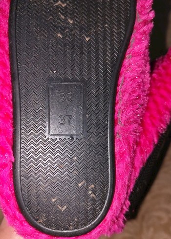 Kızlar İçin Pembe Sıcak Örgü Ev Terliği - Görsel 3