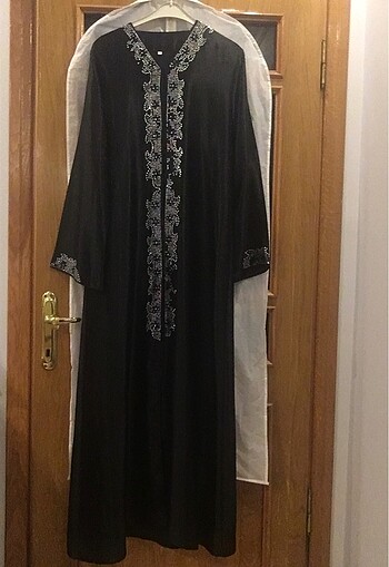 Siyah Taşlı Ferace Abaya Umre