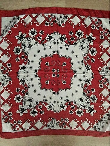 Armine Kırmızı Desenli Yazma