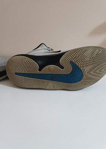 Beyaz Gri Baskılı Basketbol Ayakkabısı - Görsel 4