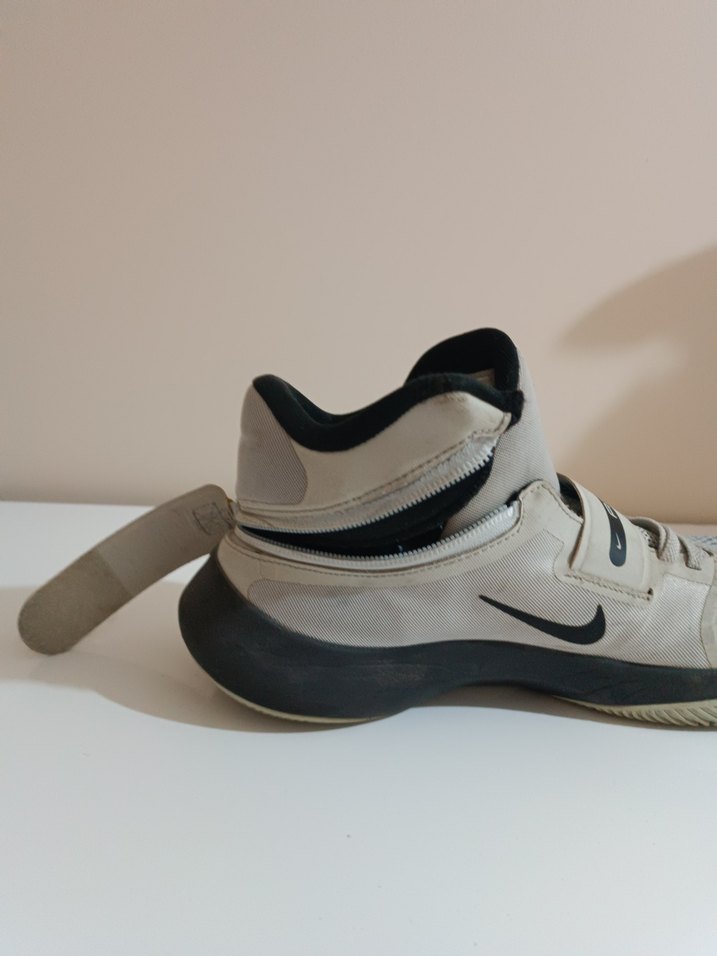 Beyaz Gri Baskılı Basketbol Ayakkabısı - Görsel 5