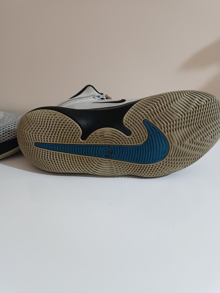 Beyaz Gri Baskılı Basketbol Ayakkabısı - Görsel 4