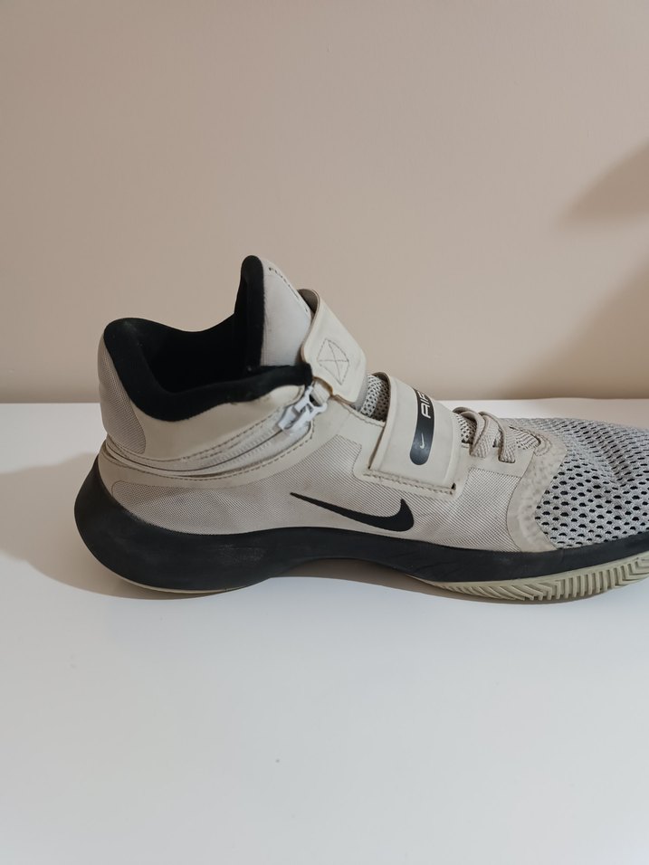 Beyaz Gri Baskılı Basketbol Ayakkabısı - Görsel 3