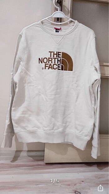 Nort Face sweatshirt