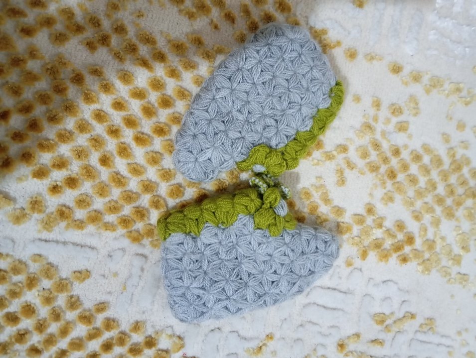 Nakışlı Pembe Örgü Kız Bebek Patik - Görsel 2