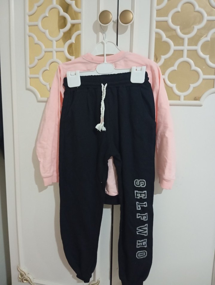 Kız Çocuk Pembe Baskılı Bol Kesim Eşofman Takımı - Görsel 2