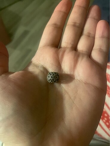 Beden Pandora charm