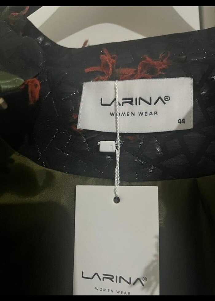 Parlak kapitone kaban - Görsel 2