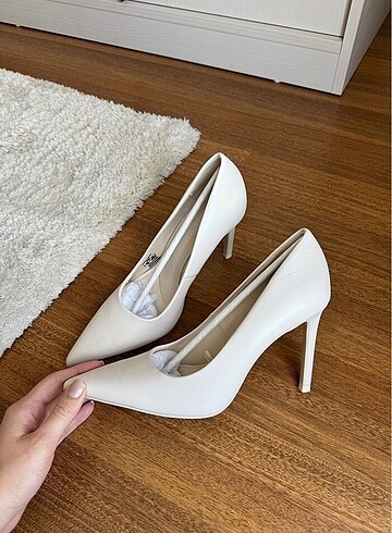 Stradivarius Stiletto ayakkabı