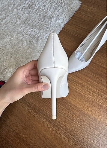 37 Beden beyaz Renk Stiletto ayakkabı