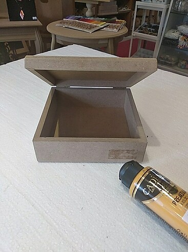 Ahşap kutu