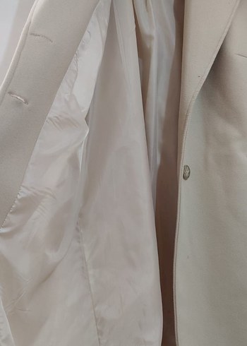 Bej Kadın Uzun Düğmeli Klasik Kaban - Görsel 3