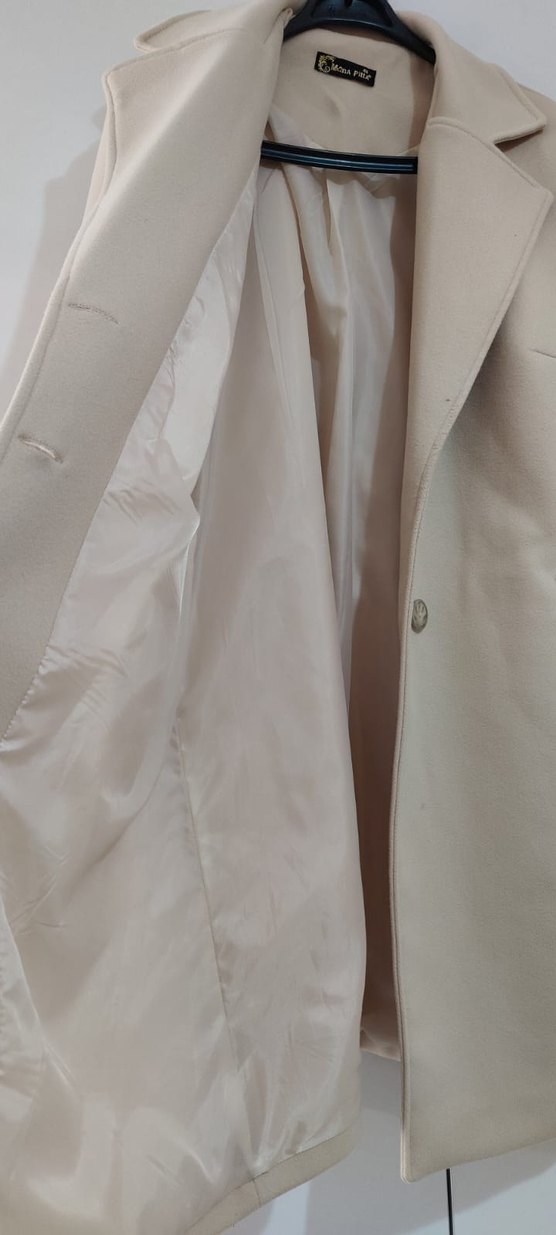 Bej Kadın Uzun Düğmeli Klasik Kaban - Görsel 3