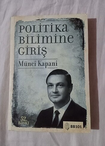 Politika Bilimine Giriş 