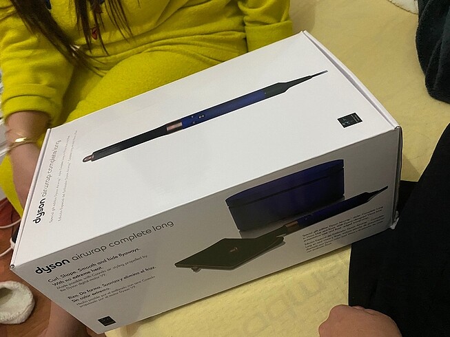 Dyson airwrap