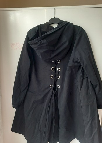 Siyah diz üstü mont - Görsel 3