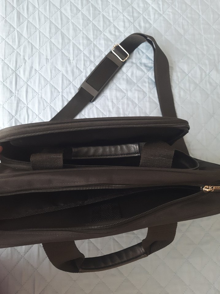 Siyah bilgisayar çantası - Görsel 3