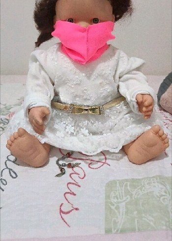 Diğer Pembe Maske Takılı Bebek