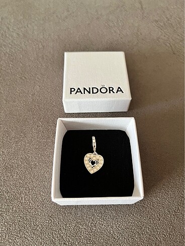 Pandora Sedefli Beyaz Kalp Çift Sallantılı Charm