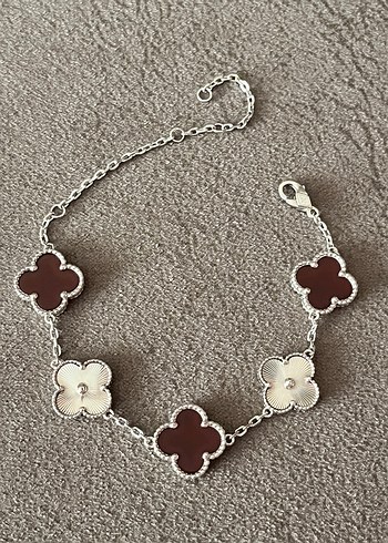  Beden bordo Renk Gümüş Van Cleef Model Bileklik