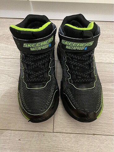 Skechers