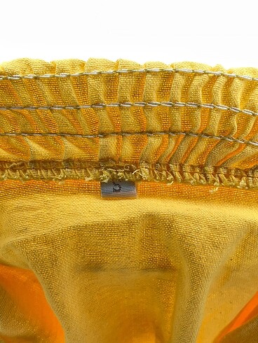 m Beden sarı Renk PreLoved Kısa Elbise %70 İndirimli.
