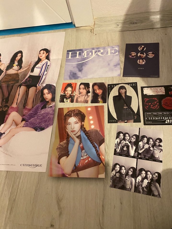 İtzy cheshire limited kpop album - Görsel 3