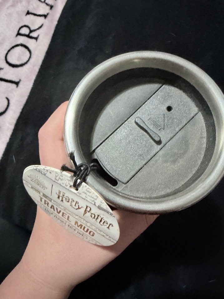 Siyah Hogwarts Temalı Seyahat Termosu - Görsel 4