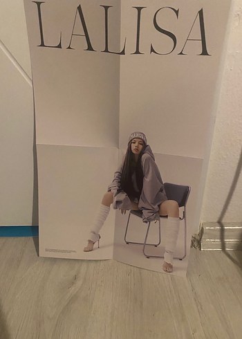 LALISA kpop album - Görsel 4