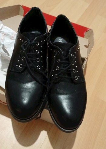 Siyah Gotik Kadın Klasik Ayakkabı - Görsel 4