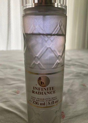 Bath and bodyworks sprey infinite radiance - Görsel 2