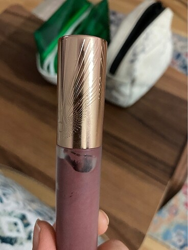Beden Charlotte tilbury ruj