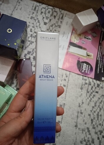 Athena oriflame
