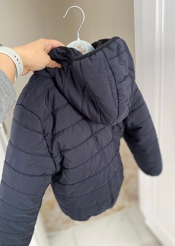 Erkek Çocuk Koyu Gri Kapüşonlu Mont - Görsel 2