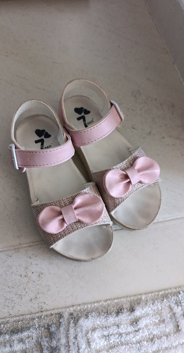 Pembe Desenli Fırfırlı Kız Terliği - Görsel 3