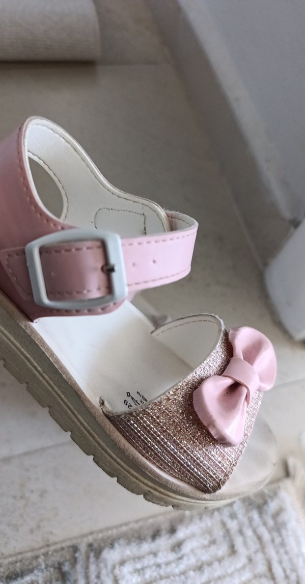 Pembe Desenli Fırfırlı Kız Terliği - Görsel 2