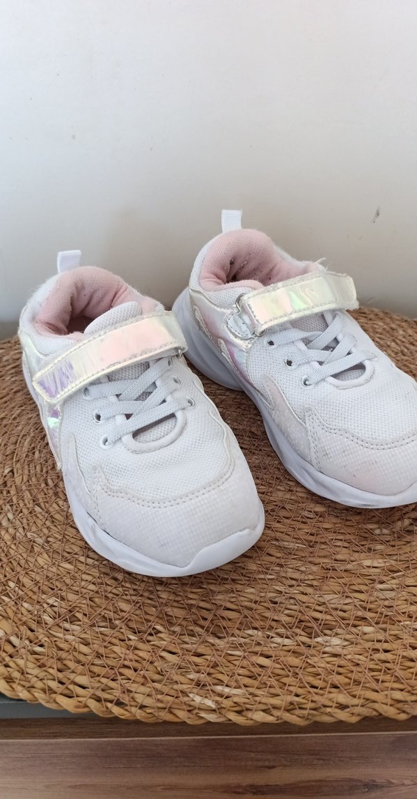 Kız Çocuk Beyaz Bağcıklı Spor Ayakkabı - Görsel 4