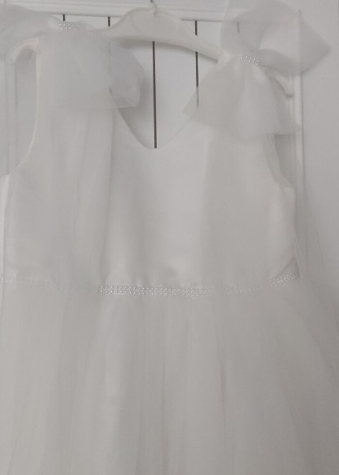 Çocuk gelinlik kuyruklu - Görsel 3