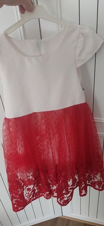 Kırmızı elbise güpürlü  - Görsel 5