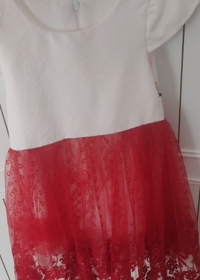 Kırmızı elbise güpürlü  - Görsel 5